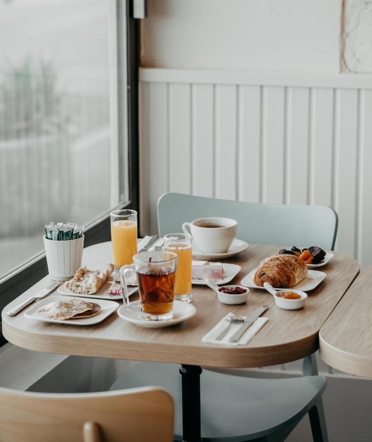 Hotel Le Rivage Vue Sur Mer - Châtelaillon-Plage Екстериор снимка