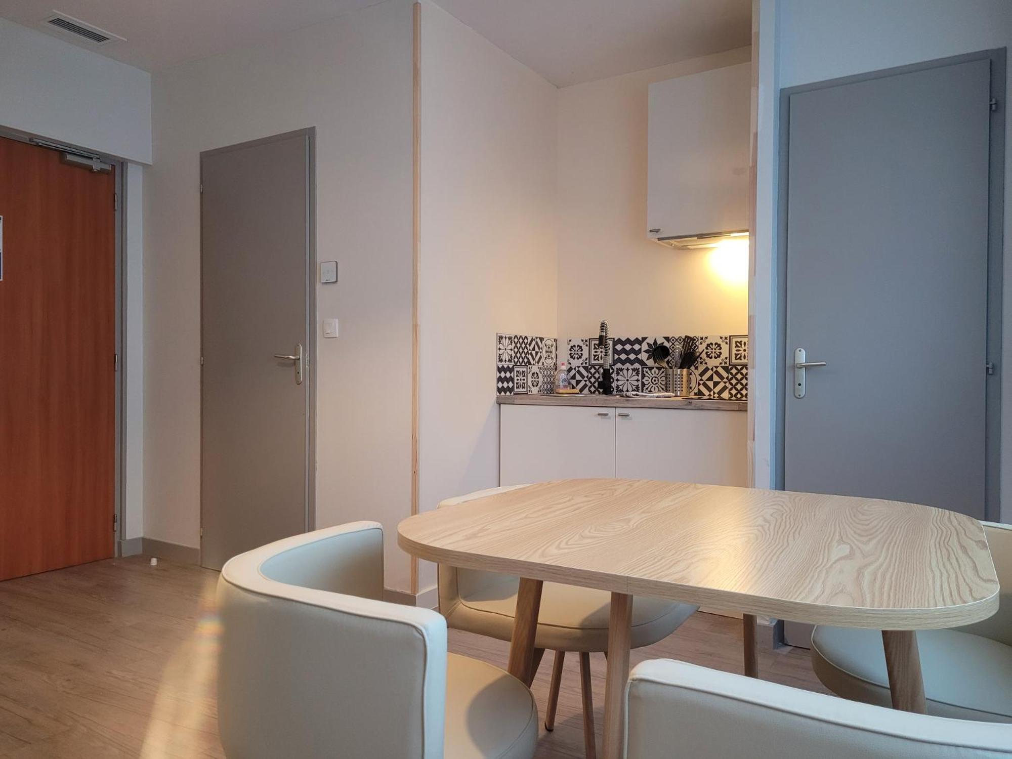 Hotel Le Rivage Vue Sur Mer - Châtelaillon-Plage Екстериор снимка